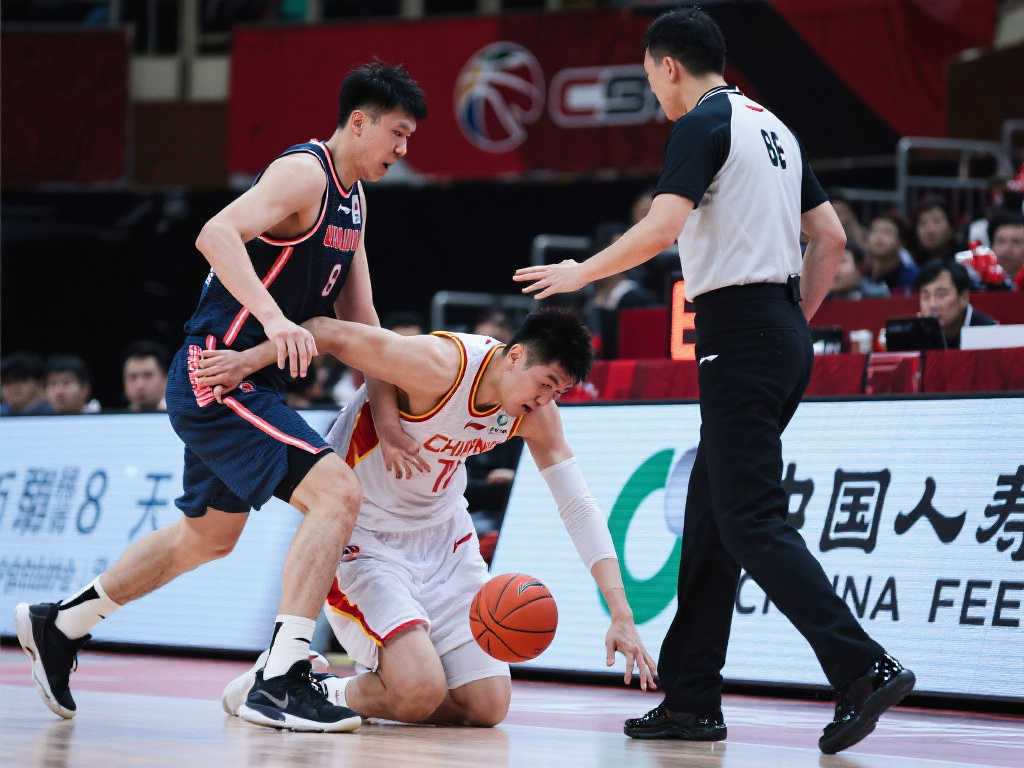 转会市场上 转会市场上