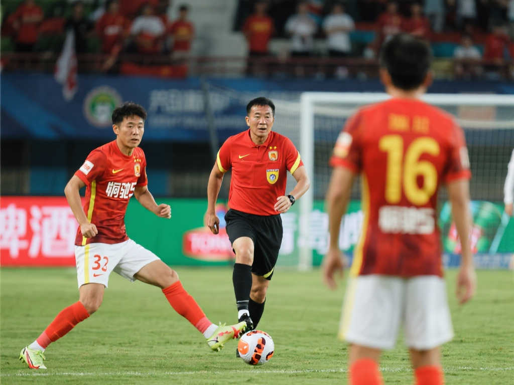 也都保持高 也都保持高