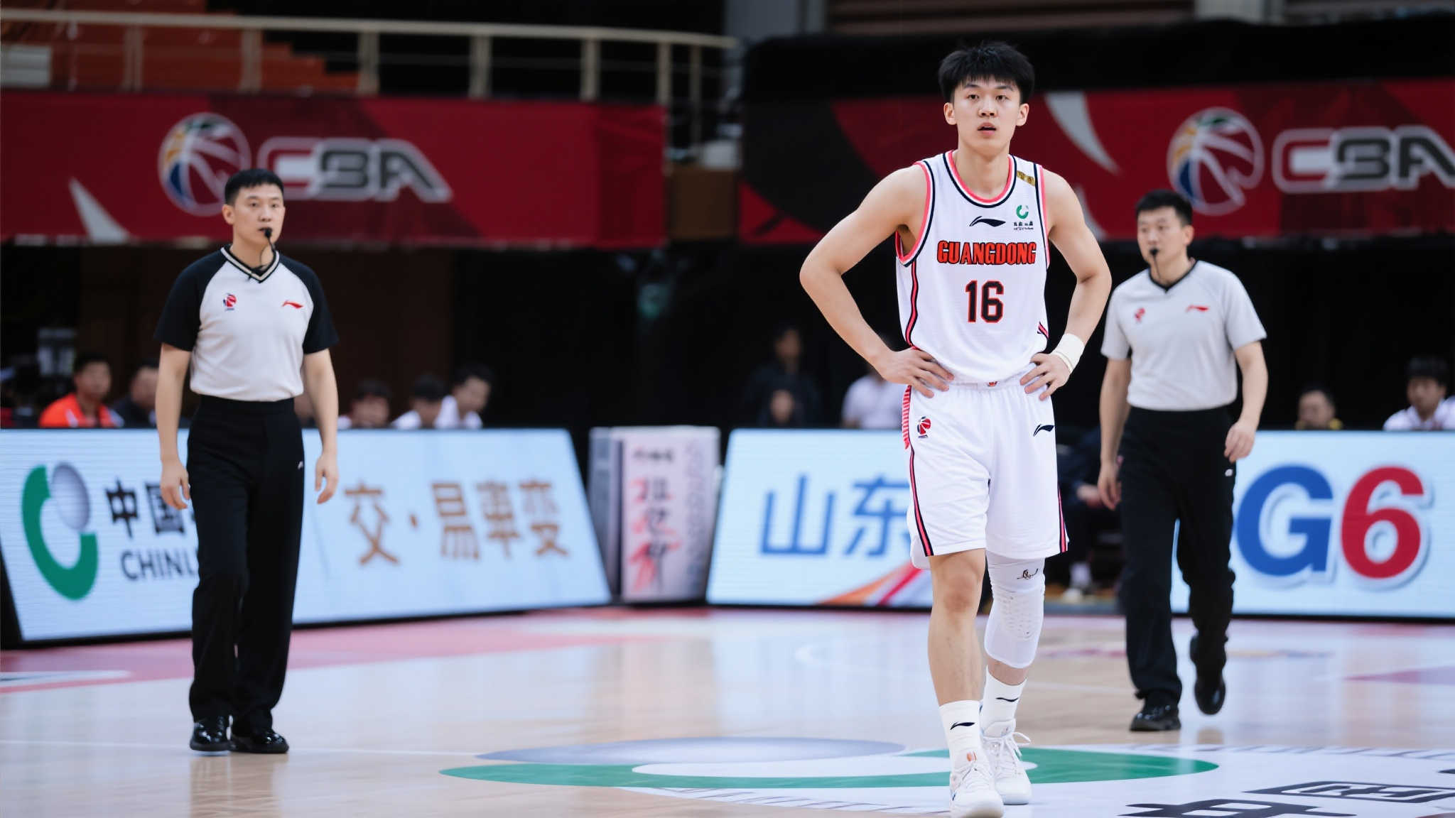 比赛刚开场 比赛刚开场