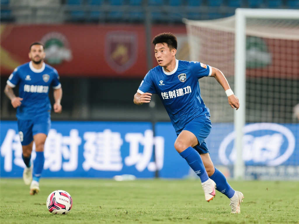 左路成为球 左路成为球